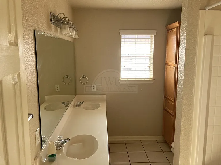 4502 Pennington Ave — Photo 16