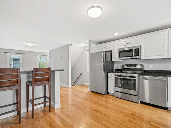 1 Clark St #5, Somerville, MA 02143