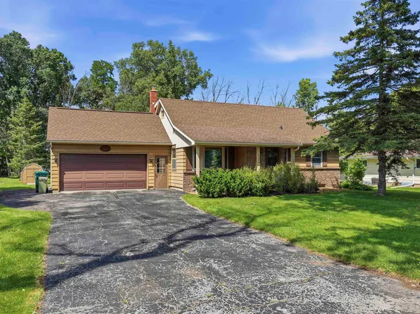 5400 Long Ct, Appleton, WI 54914