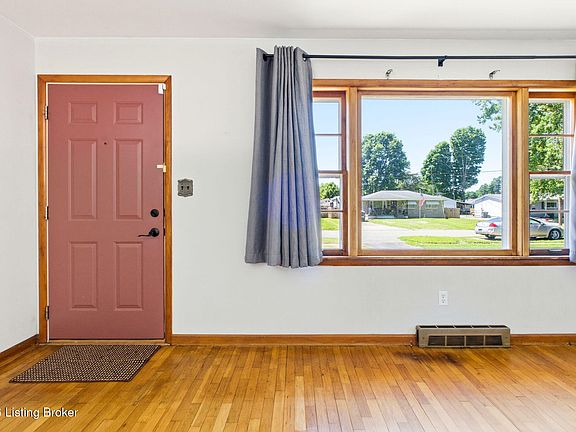 5th image of 10013 West Ave