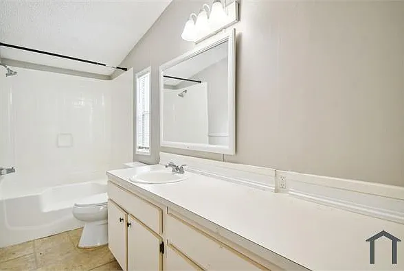 10609 Bay Hills Cir — Photo 14