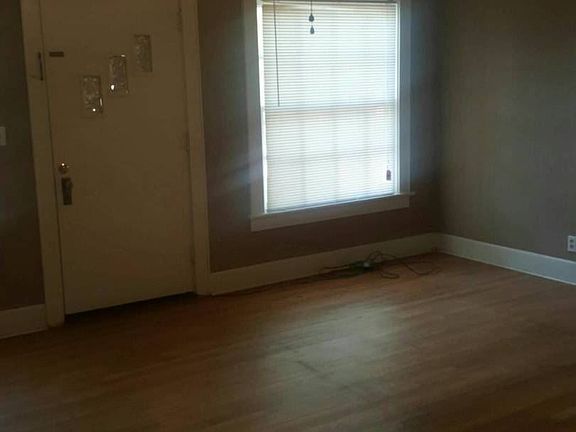 4th image of 106 Wynn St
