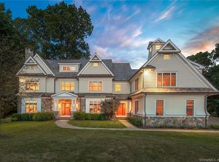 9 Woodland Dr, Westport, CT 06880