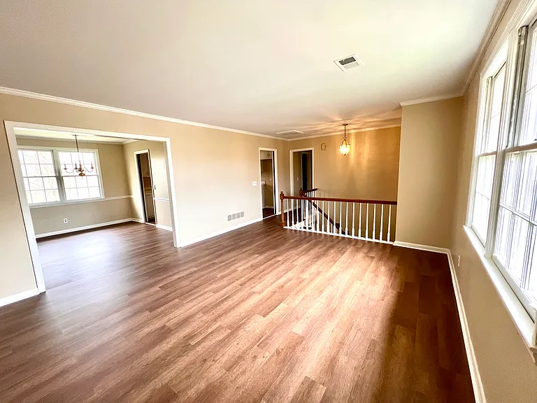 600 Brooks Rd — Photo 12