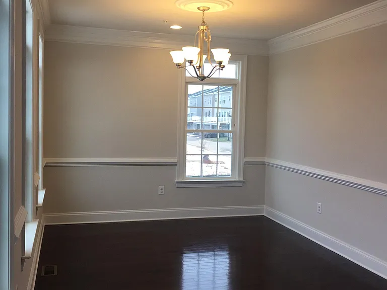 401 Gladstone Ct — Photo 10