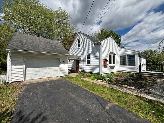 2nd image of 163 Ridge Rd