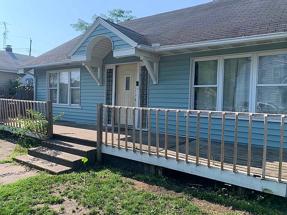 3rd image of 926 Lawndale Ave