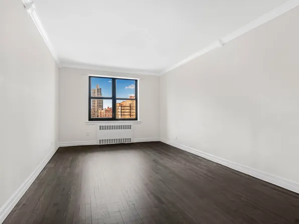 100-11 67th Road image 14 of 28