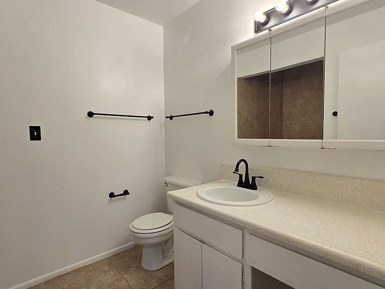 4917 N 73rd St #17 — Photo 11