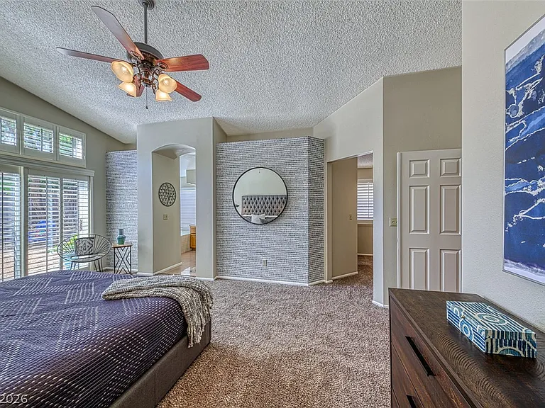 8421 Honeywood Cir — Photo 9