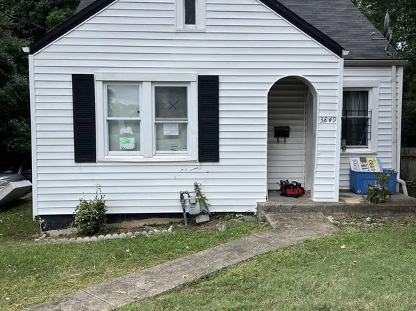 3849 Halley Ter SE, Washington, DC 20032