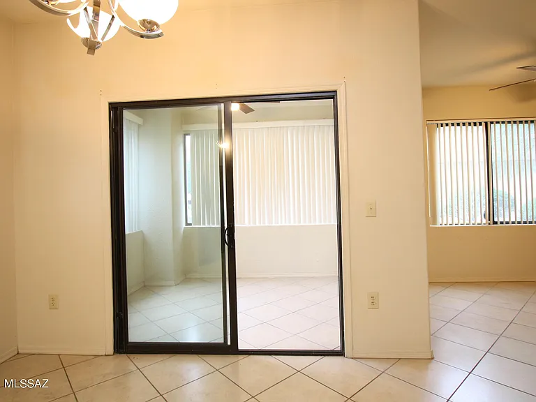 2550 E River Rd #5104 — Photo 3