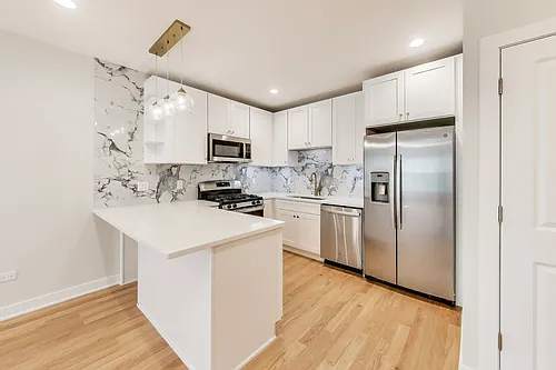 5222 N Christiana Ave #G Photo 1