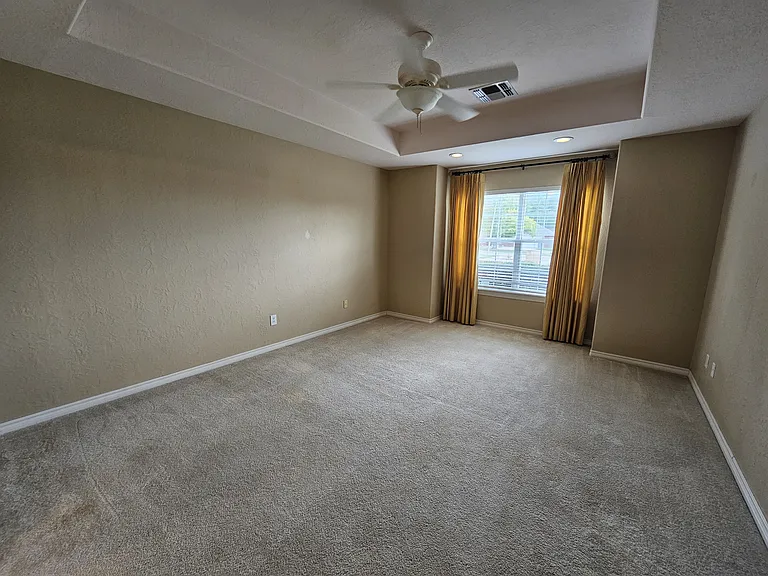6605 NW Willow Tree Cir — Photo 11
