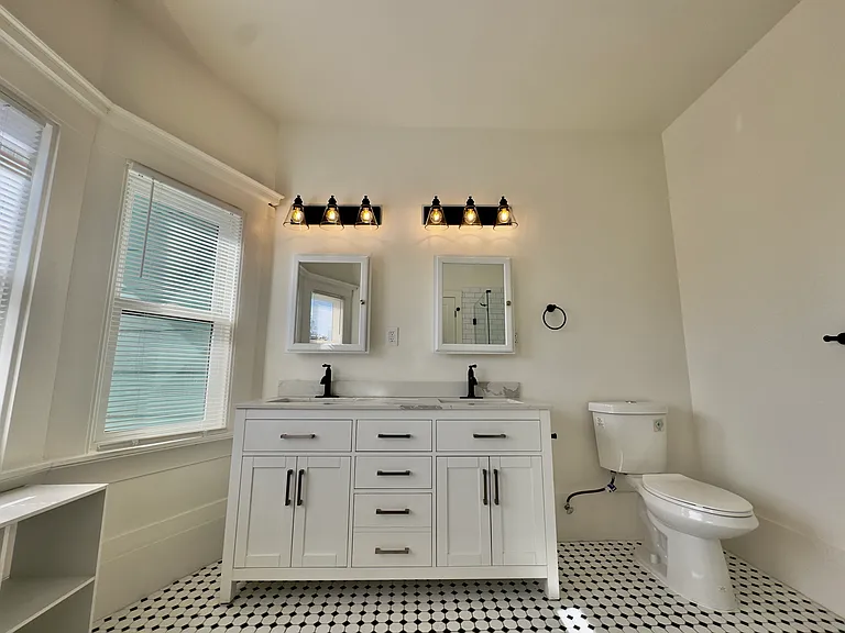 1303 Adeline St — Photo 22