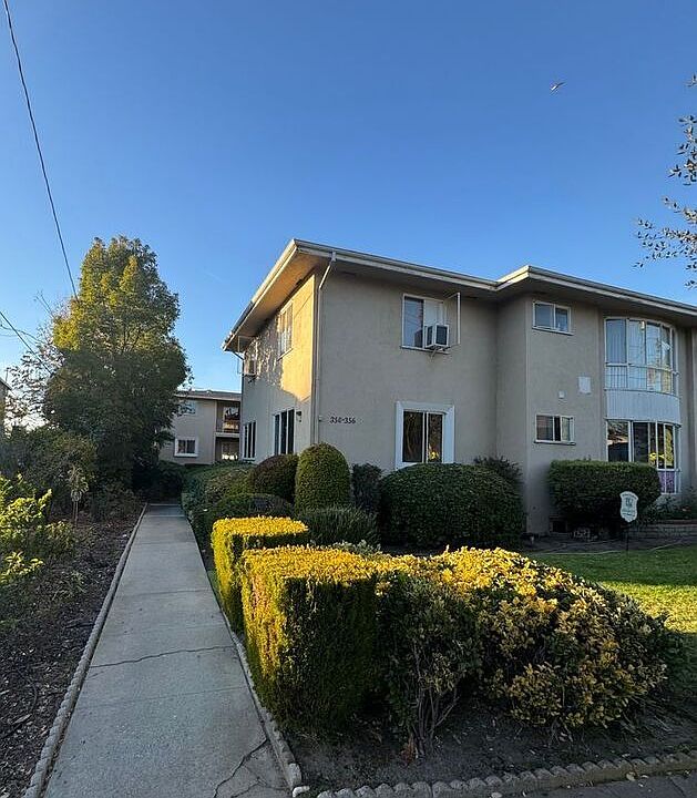 1st image of 352 Pasadena Ave