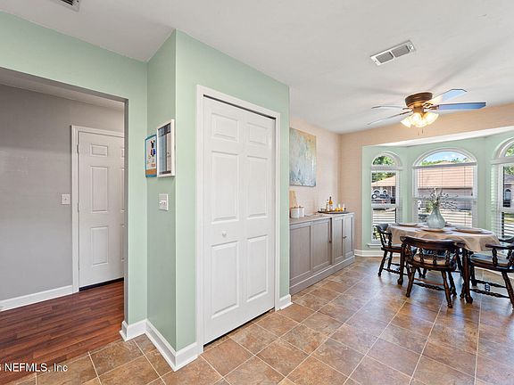 4th image of 10148 GENI HILL Circle N