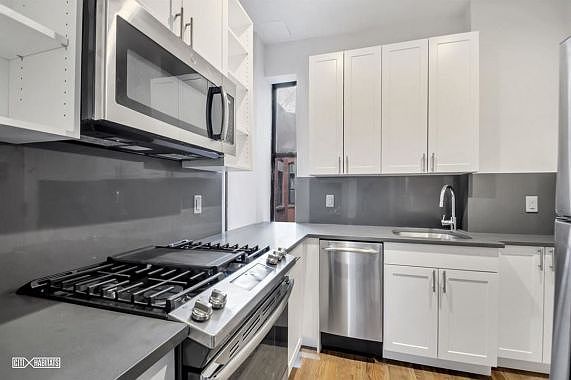 1st image of 358 W 45th St APT 4