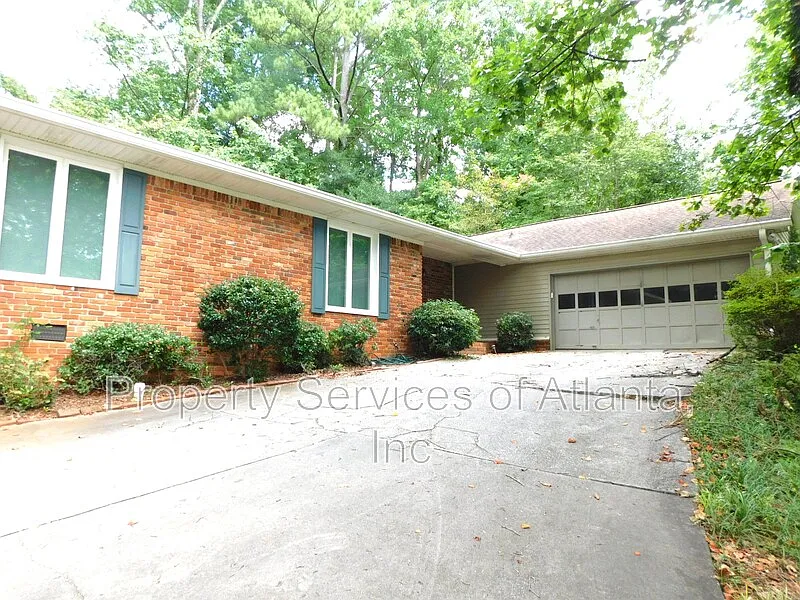 626 Indian Hills Pkwy