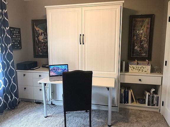 Murphy Bed w/Desk