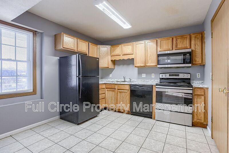 1st image of 2710 N 1st St APT 5