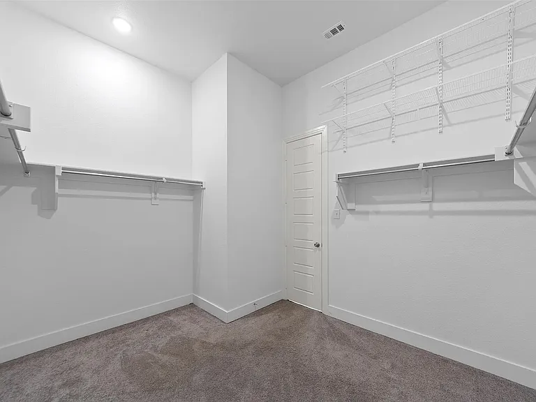 2025 Saint Andrews Dr — Photo 15
