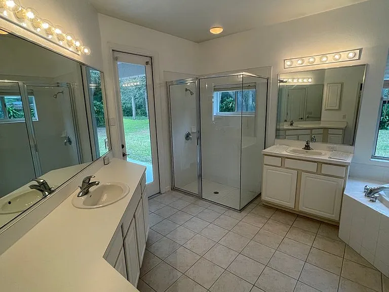 870 Greystone Ln — Photo 22
