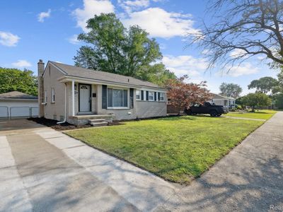 29646 Robert Dr, Livonia, MI, 48150