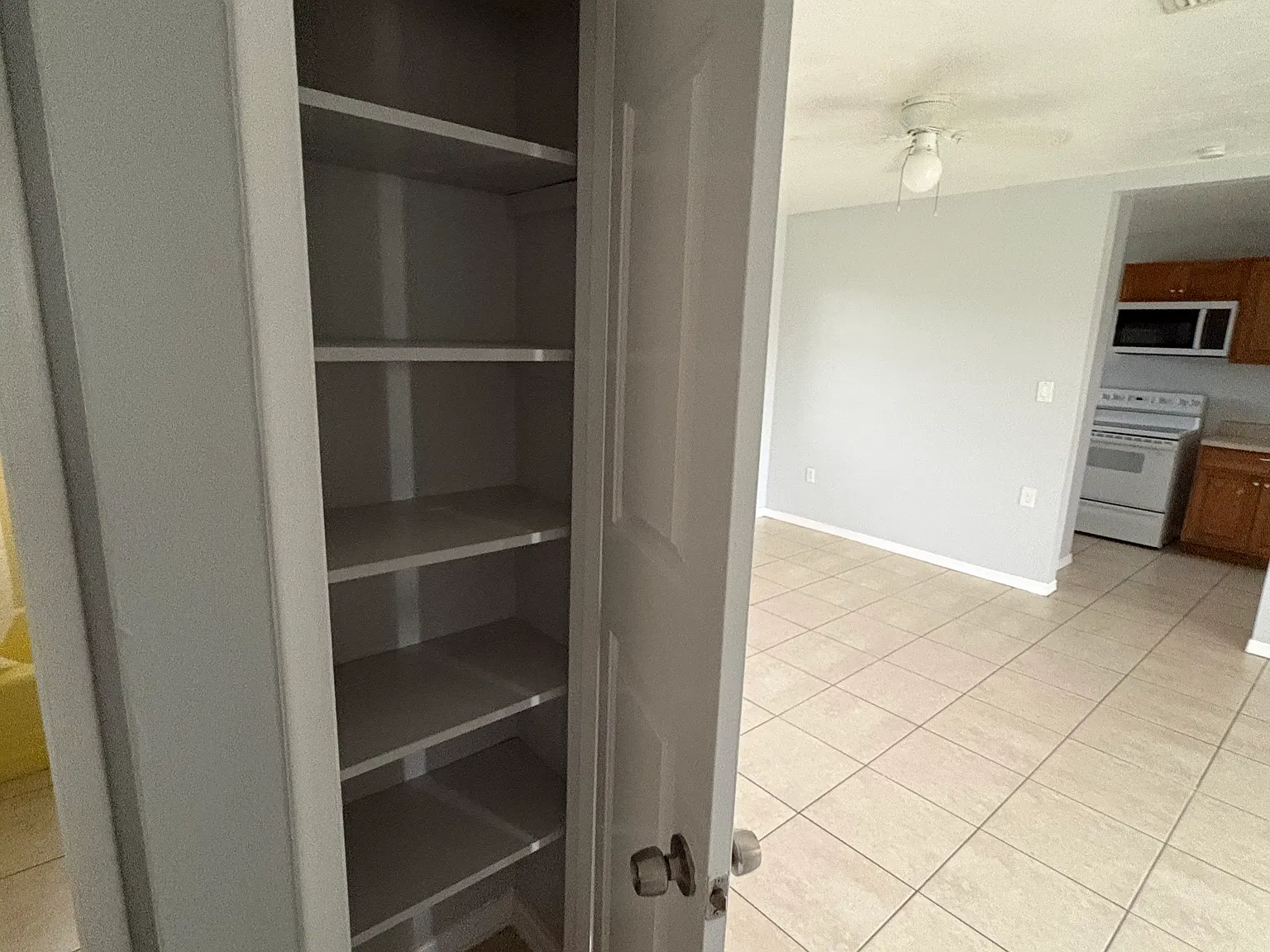 3 bed, 1265 sqft, $1,600 — Photo 4