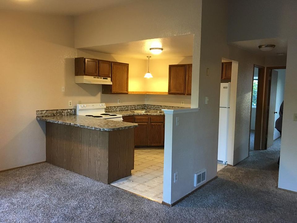 2nd image of 1212 East St SE APT 3