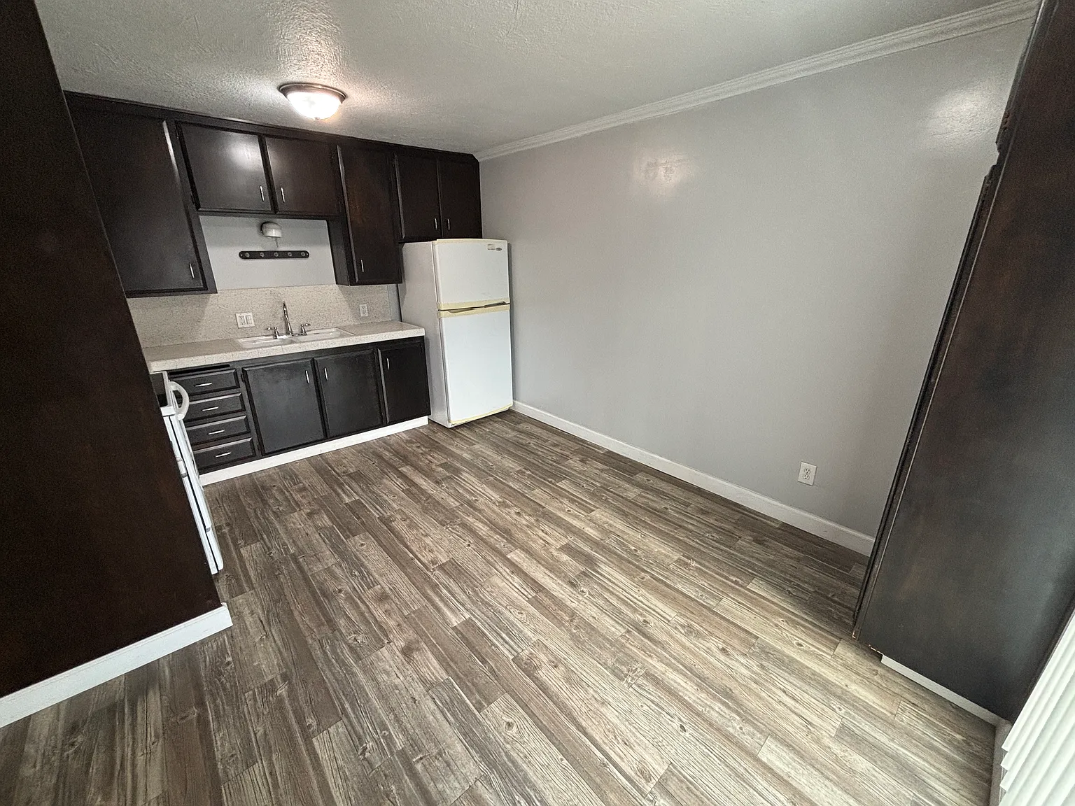 2 bed, $2,400 — Photo 3