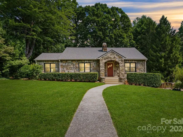 56 Lakewood Dr, Asheville, NC 28803