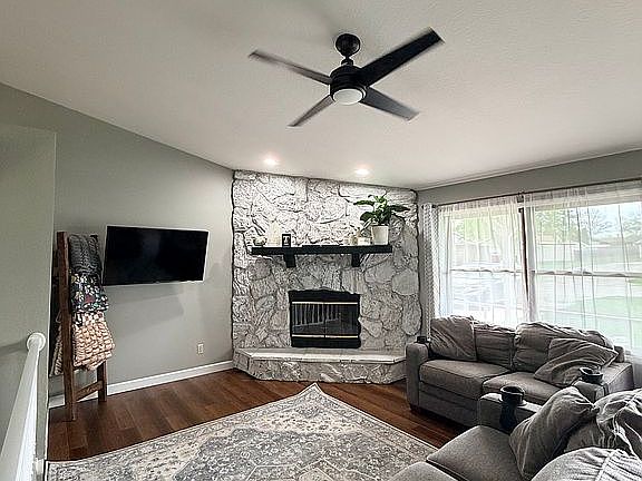 5th image of 7970 Burgett Dr