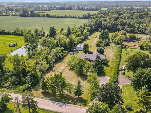 8850 Hitchingham Rd, Ypsilanti, MI 48197