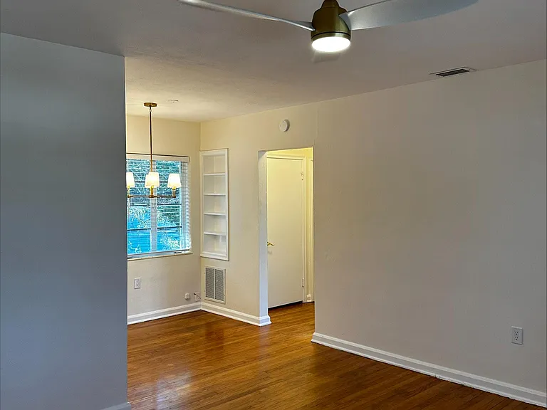 1161 NE Cleveland St #3 — Photo 8