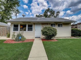 2744 S 11th Ave, Broadview, IL 60155