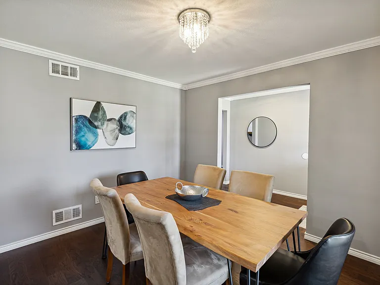 1819 Auburn Dr — Photo 14