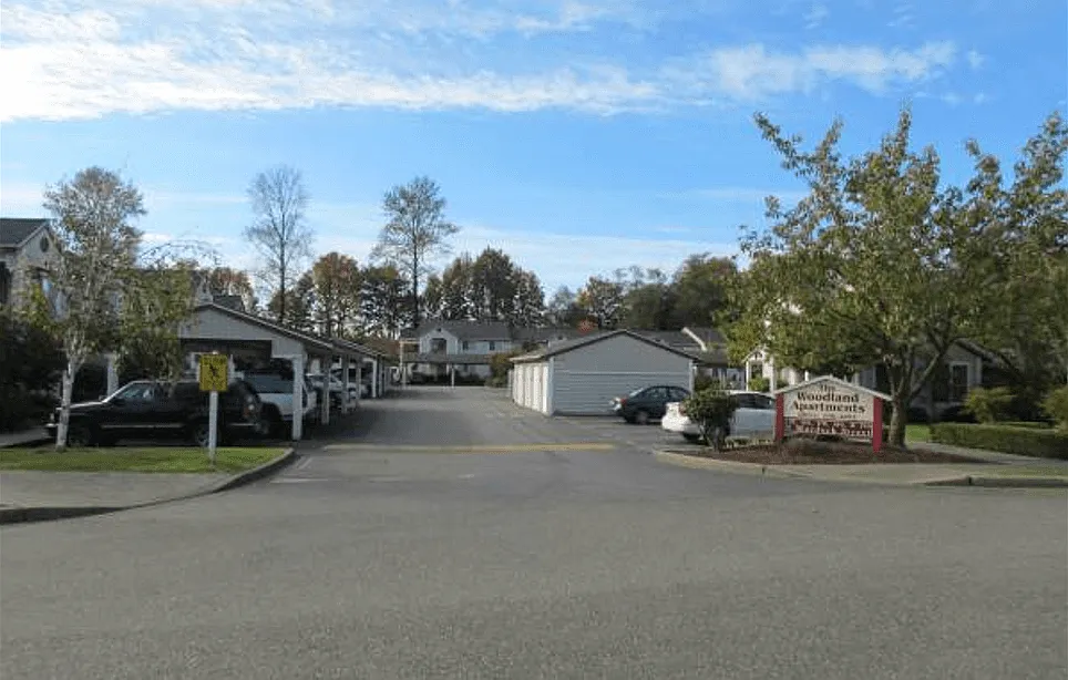 WOODLAND APARTMENTS — Photo 2