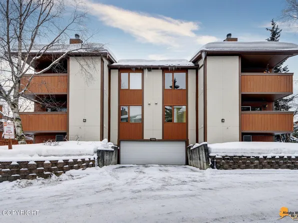 7232 Foxridge Cir #9, Anchorage, AK 99518