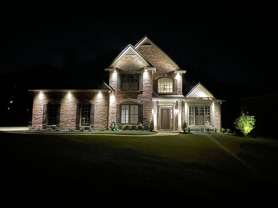 1st image of 4205 Cheltingham Ln SE