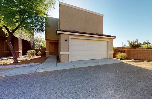 3045 N Estrella Ave Photo 1