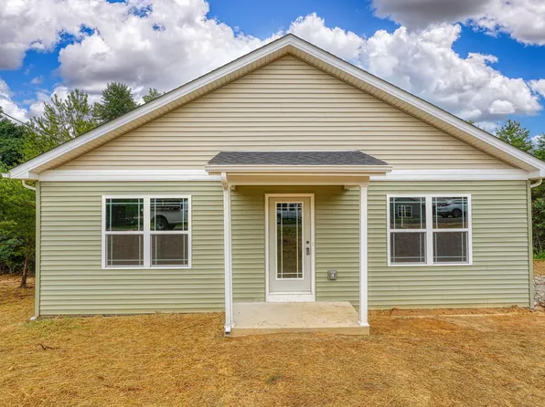 353 Elm St, New Straitsville, OH 43766
