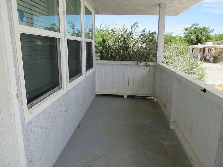 4423 Johnston Ave — Photo 7