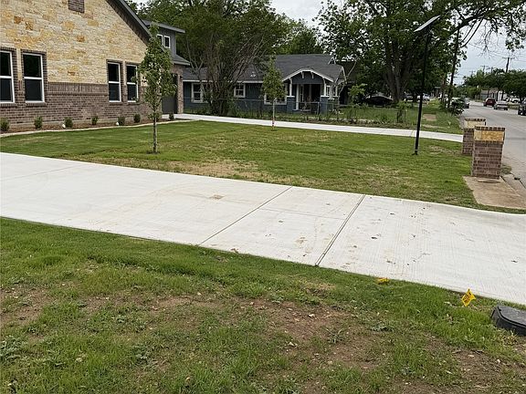 2nd image of 5617 De Cory Rd