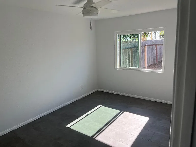 3161 Luna Ave — Photo 8