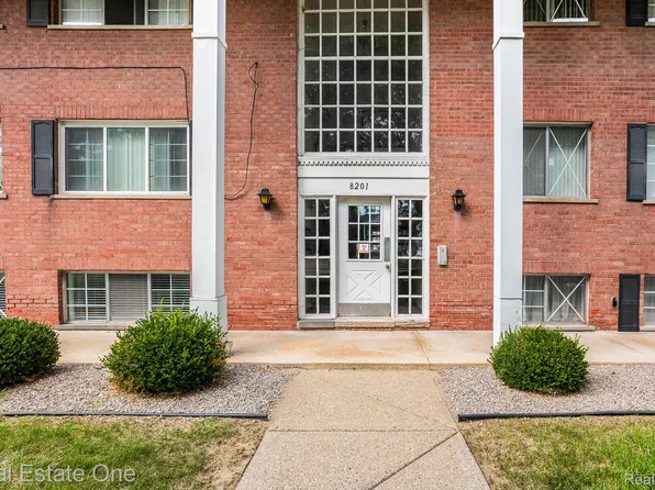 8201 Denwood Dr APT 1, Sterling Heights, MI 48312