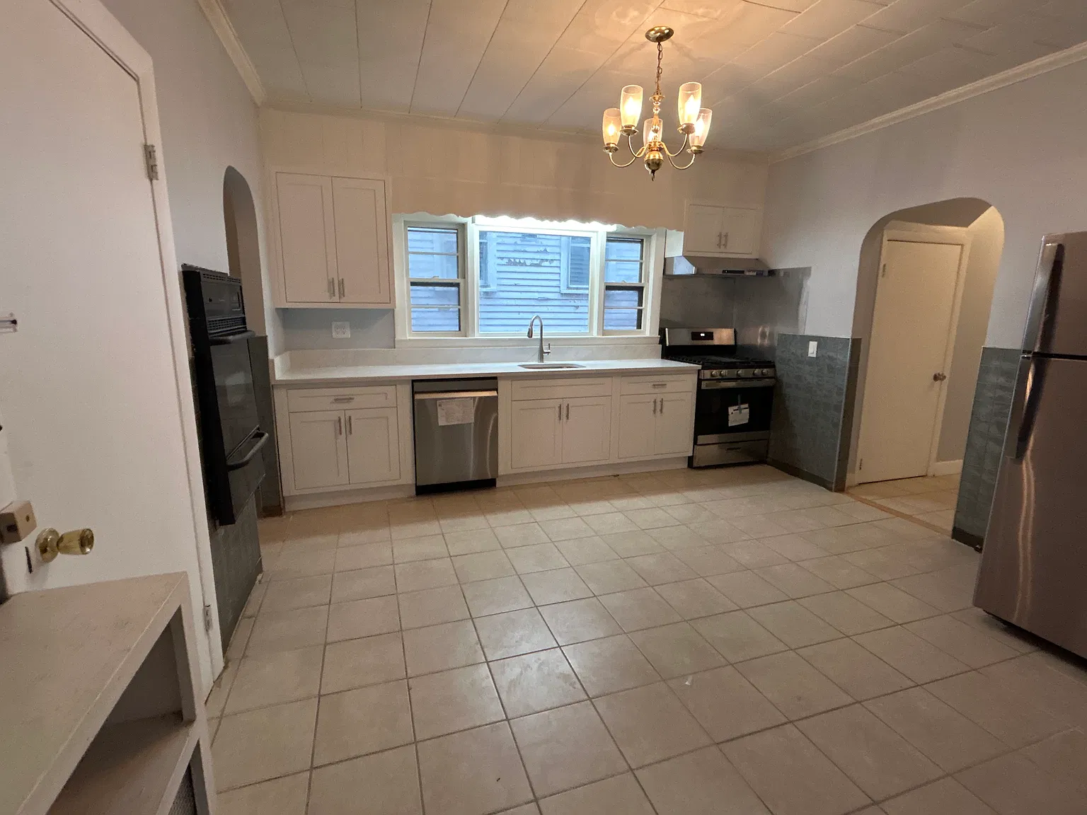 2 bed, $2,600 — Photo 1