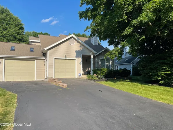 1 Mapleridge Avenue, Halfmoon, NY 12065