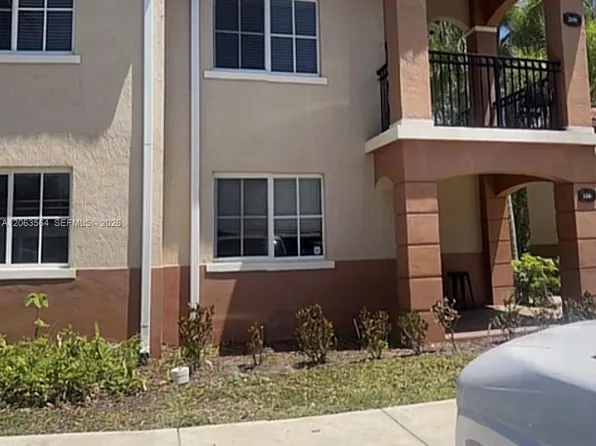 3500 Briar Bay Blvd APT 106, Royal Palm Beach, FL 33411