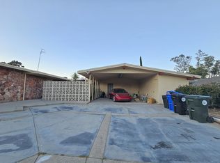 5761 N Sycamore Ave, Rialto, CA 92377